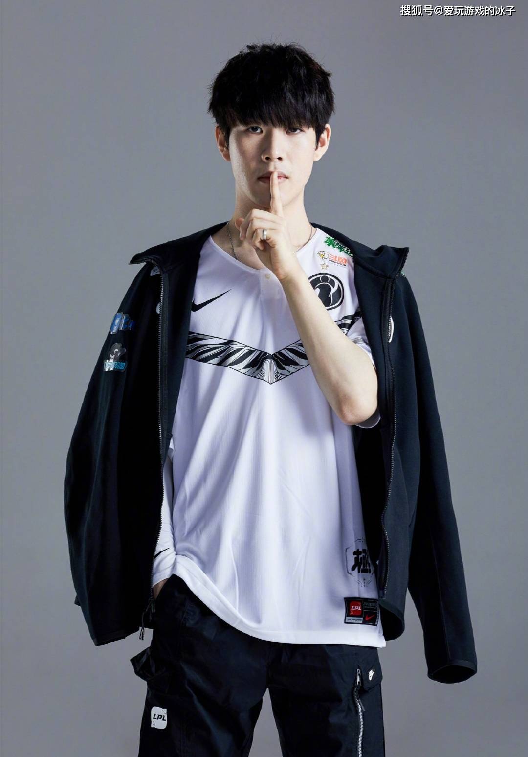 用以识别 用以识别