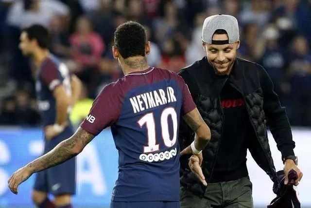 的回追速度 的回追速度